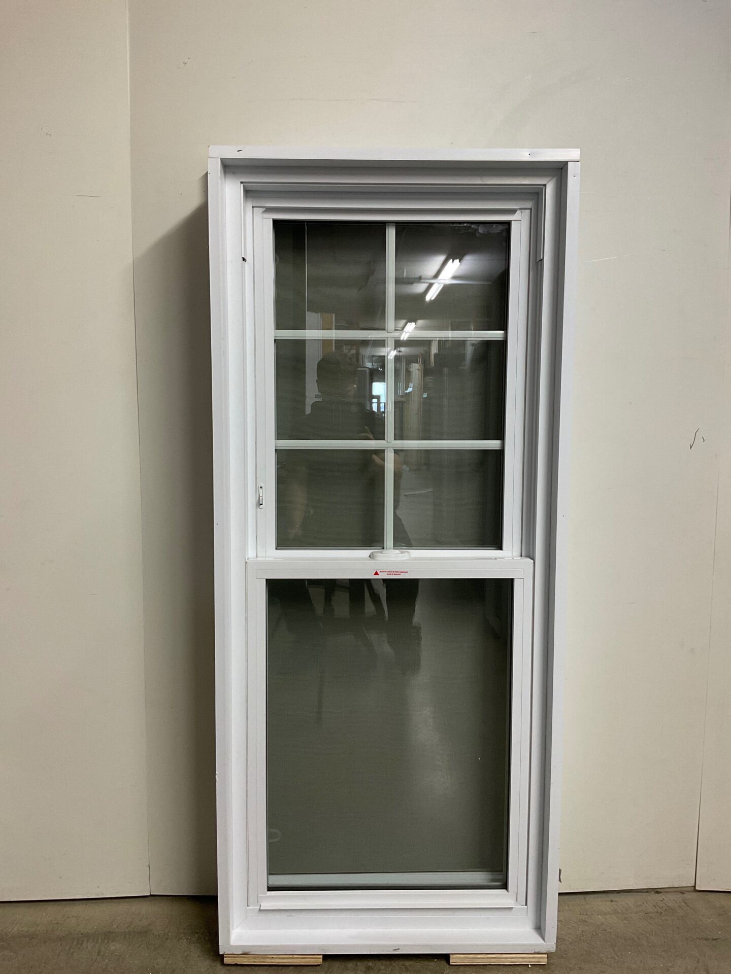 10947GP Fenêtre Guillotine PVC Blanc 1 sect 2 ouvr Moustiquaire percé 28 1/8 x 61 7/8 – Image 2