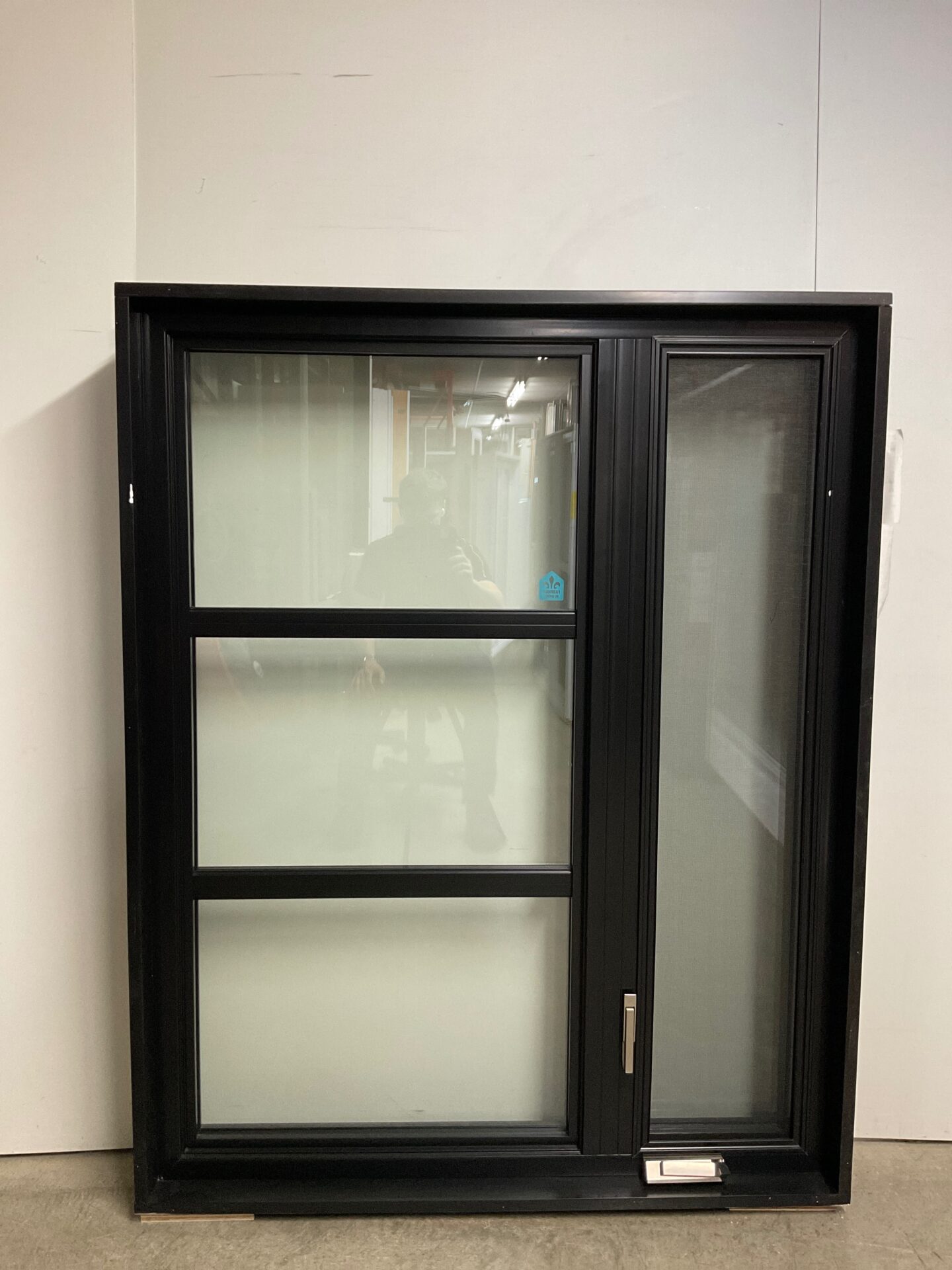 10951BH Fenêtre Battant HYBRIDE Noir 2 sect 1 ouvr 1/3 2/3 noir intérieur 49 3/4 x 61 3/4 – Image 2