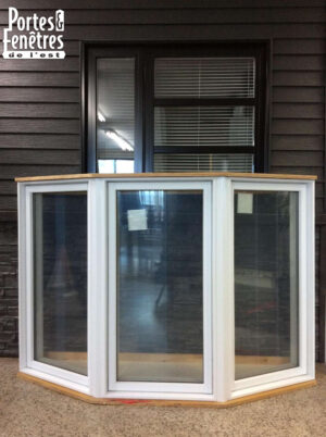 9261BW Baie Window 68"x 46" PVC Blanc 3 sections fixes