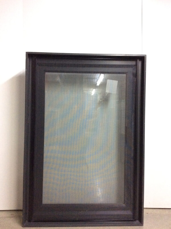 9840BH Fenêtre Oscillo Battant HYBRIDE Minerais de fer 1 sect ouvr  Moust noir 39 1/2 x 59 1/2