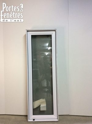 10253BP Fenêtre Battant PVC Blanc 1 sect 1 ouvr 21 3/4 x 61 1/2