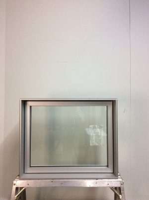 10385FH Fenêtre Fixe HYBRIDE Anodisé 27 x 22