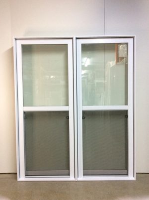10407JG Fenêtre Jumelée Guillotine  Blanc 2 sect 2 ouvr Simple  57 x 68 1/2