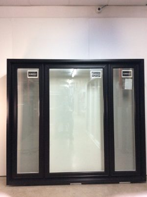 10446BP Fenêtre Battant PVC Noir 3 sect 2 ouvr 74 x 66