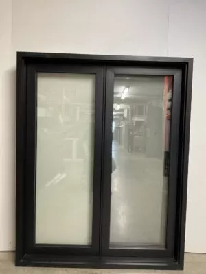 10596BH Fenêtre Battant HYBRIDE Noir 2 sect 1 ouvr 49 1/2 x 62