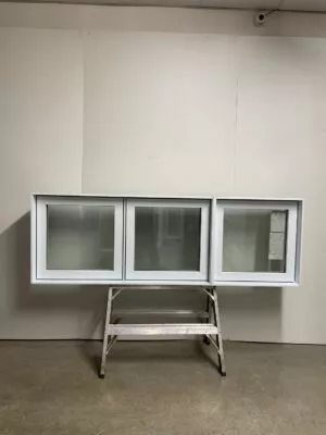 10506BP Fenêtre Coulissante Egress PVC Blanc 72 1/4 x 24