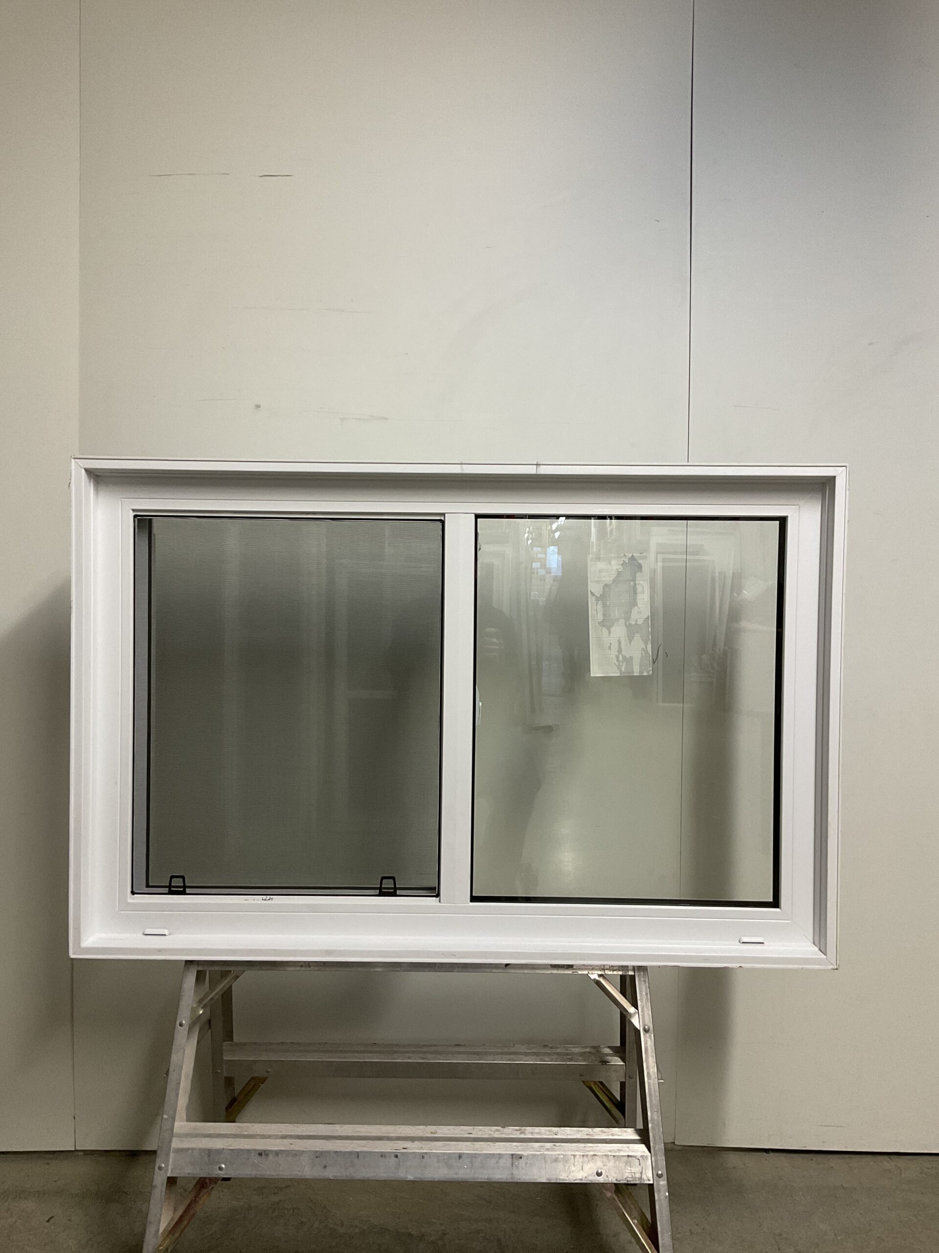 10724CP Fenêtre Coulissante PVC Blanc 2 sect 1 ouvr 48 x 31 1/4