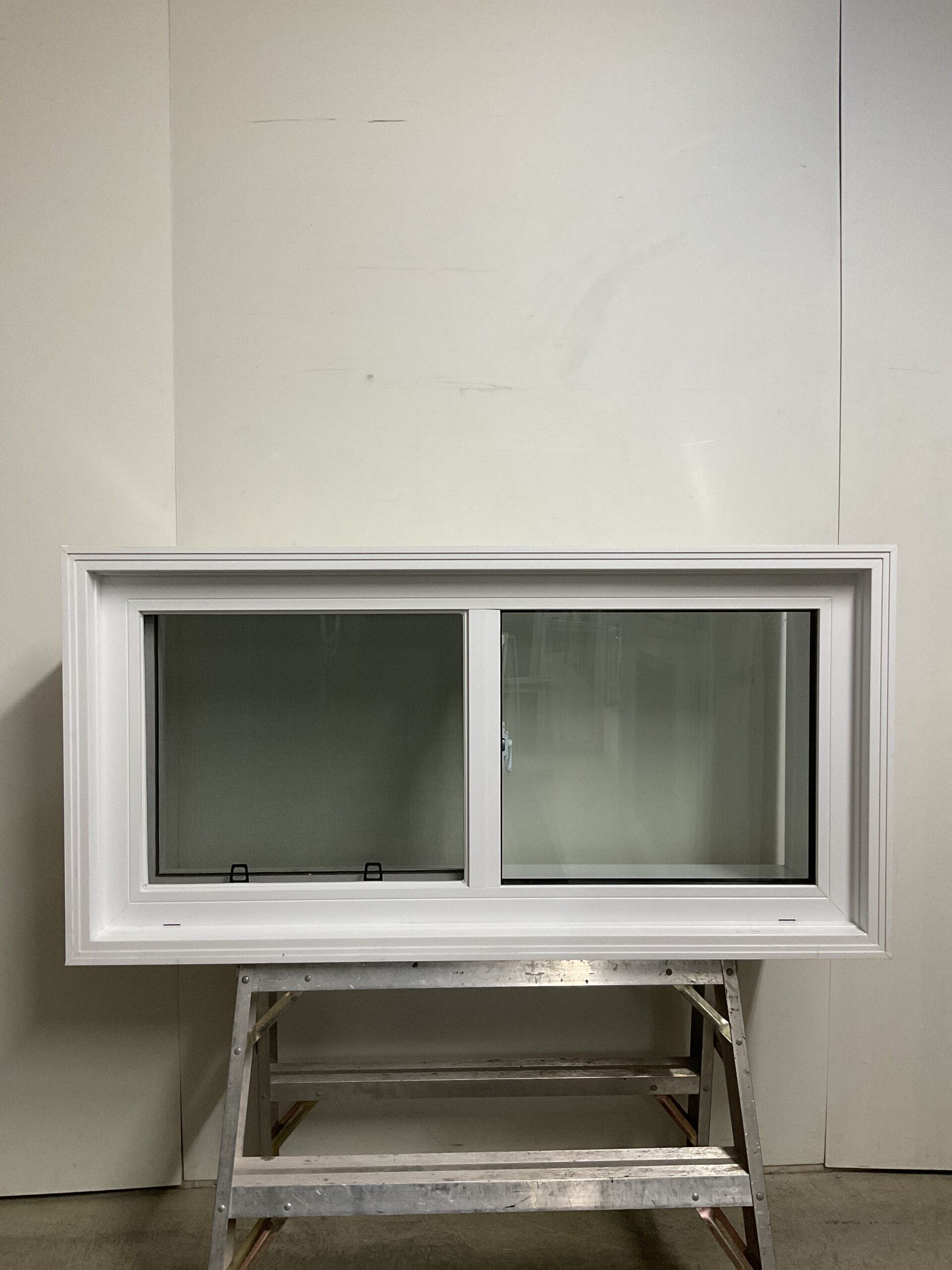 10785CP Fenêtre Coulissante PVC Blanc 2 sect 1 ouvr 47 7/8 x 24 1/4